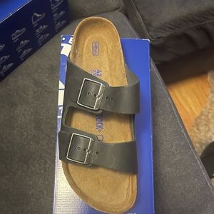 BIRKENSTOCK